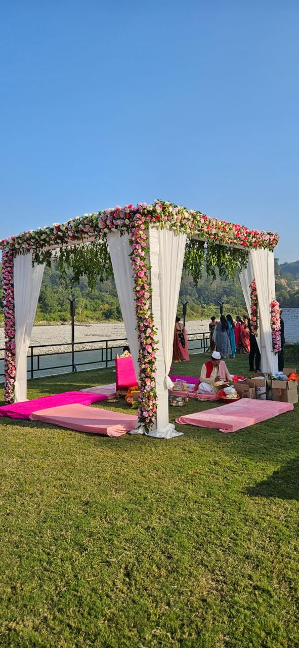 Pastel Mandap Moments