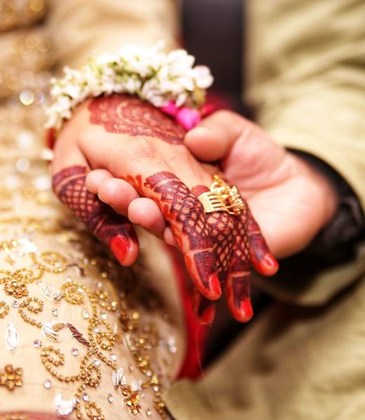 photo-1542042161784-26ab9e041e89